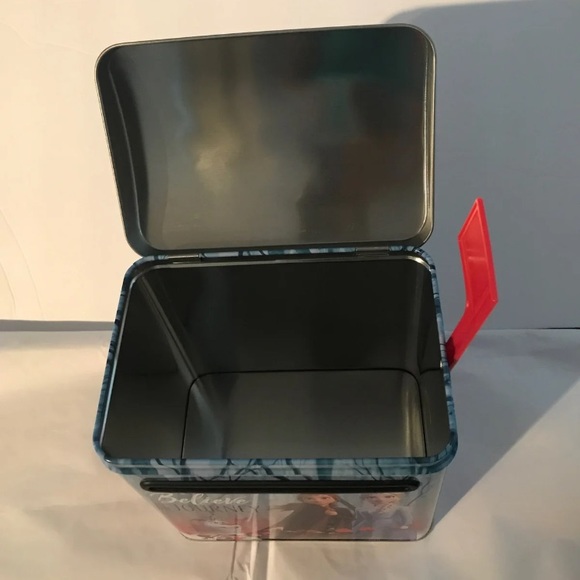 Disney Frozen Bundle - Picture 3 of 10